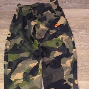 Nike youth XL boys jogger new